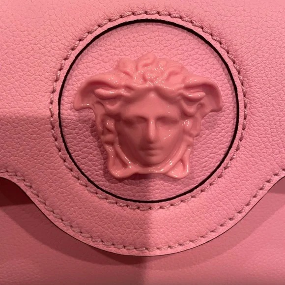 New Versace La Medusa Leather Camera Bag - Baby Pink - Picture 4 of 8